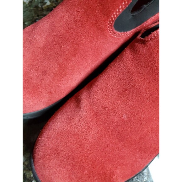 Lands End Women's All Weather Red Suede Leather Slip On Moc Shoes Size 8.5 B - Picture 15 of 16